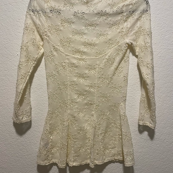 Free People Ivory Godet Daisy Lace Peplum Top - Picture 2 of 3